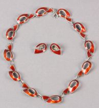 A NORWEGIAN GUILLOCHE SILVER GILT NECKLACE BY IVAR T HOLTH C1960, the open ribbon red links fastened