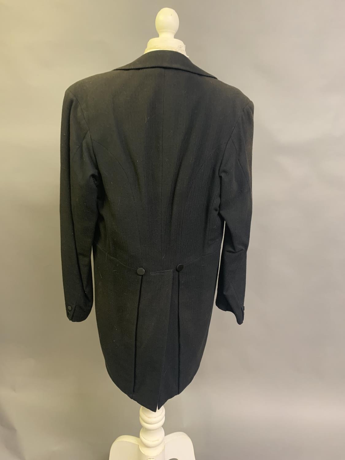 A gentleman’s vintage 3-piece morning suit with striped trousers and waistcoat, fairly large size - Image 4 of 6