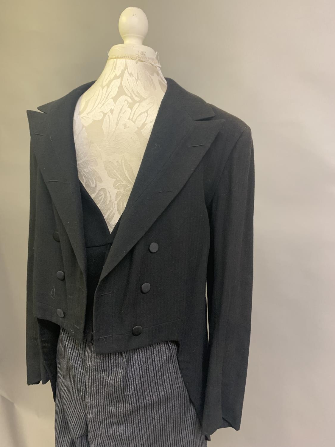 A gentleman’s vintage 3-piece morning suit with striped trousers and waistcoat, fairly large size - Image 3 of 6