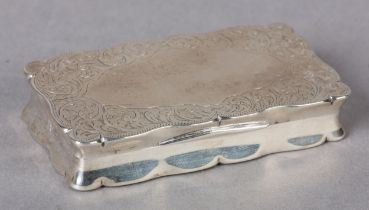 AN EDWARD VII SILVER SNUFF BOX, Birmingham 1902, maker's mark for Joseph Gloster, rectangular of