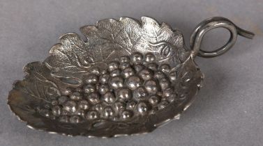 A LATE GEORGE III SILVER CADDY SPOON, Birmingham 1810, maker's mark indistinctly stamped *W of