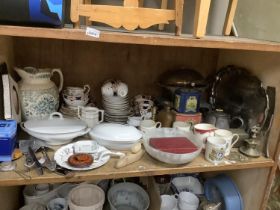 An Edwardian china tea service together with a quantity of 20th century royal commemorative ware,
