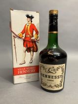 HENNESSY VSOP RESERVE COGNAC, 1 Bottle 70cl (upper shoulder), gift box