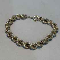 A bracelet in 9ct gold rope links, approximate weight 8g