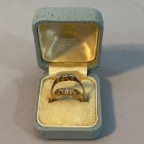 An Edward VII five stone diamond ring, at fault, two stones missing, in 18ct gold, total approximate