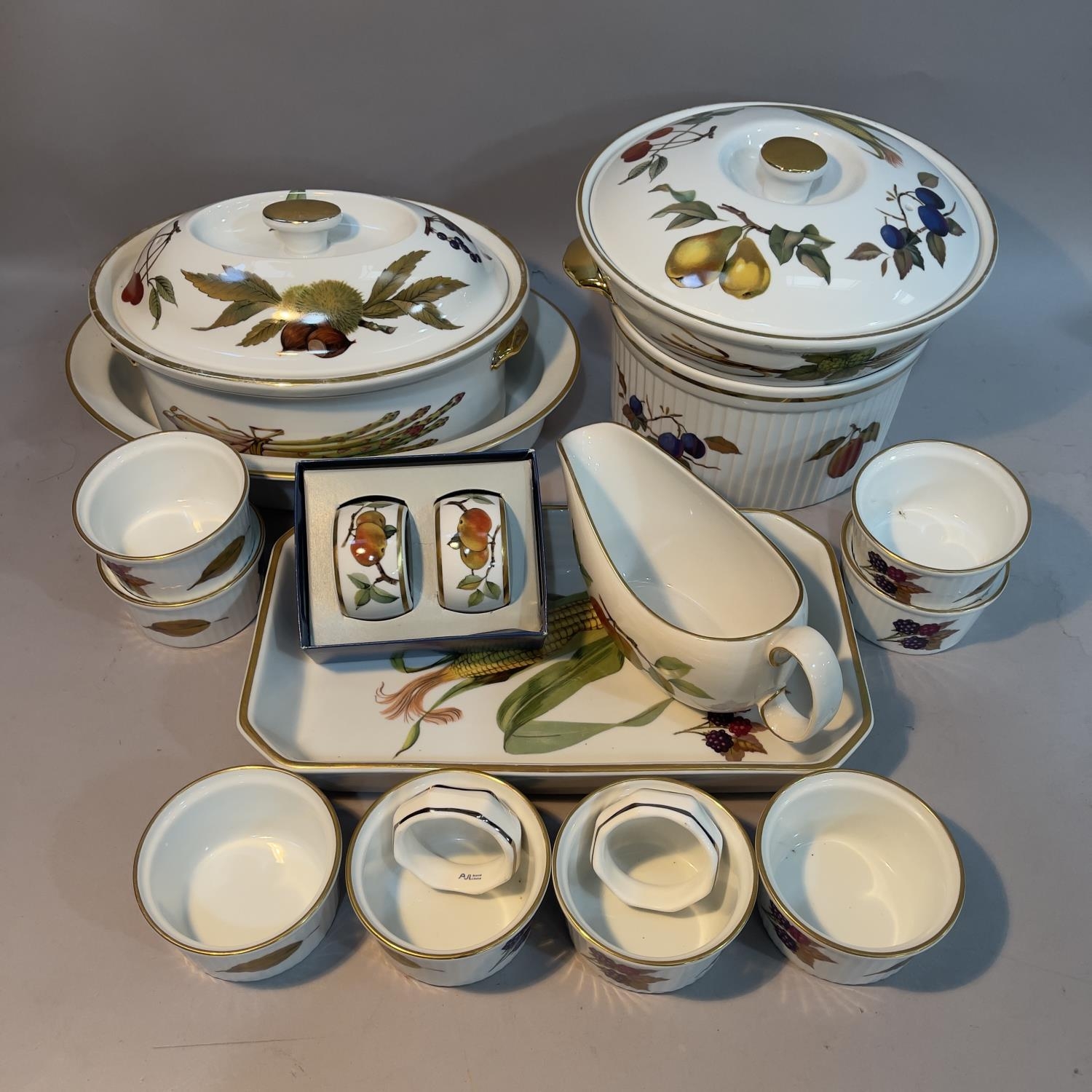A quantity of Royal Worcester Evesham oven to table ware including oval tureens and covers, - Image 2 of 6