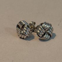 A pair of knot ear studs in 18ct white gold, approximate diameter 11mm, approximate weight 4g