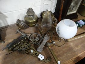 Two Brass Oil Lamps & Wall Brackets, Together With A Further Brass Wall Bracket