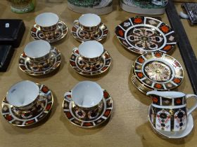 Twenty-Two Pieces Of Royal Crown Derby Old Imari Pattern Teaware