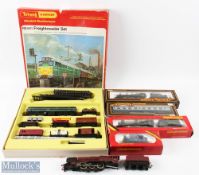 OO Gauge Train Locomotive Models Hornby Triang, Mainline, to include boxed Mainline 4-46-0 Green