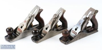 3 x SS Record Woodworking tools Plane, No.4 x 2, one has a corrugated base, No.3, all in used
