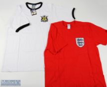 England Three Lions T-Shirt made by Gildan, Short Sleeve, Size L, plus Notts County FC Replica