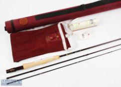 Hardy Alnwick a fine Swift carbon fly rod 9' 3pc line 4#, alloy uplocking reel seat with carbon