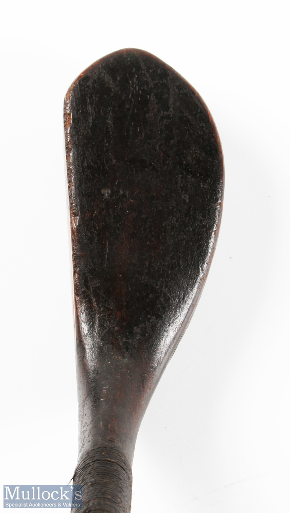 T Morris dark stained beech wood putter c1885 stamped with the owner's WR initial to the shaft below - Image 4 of 5