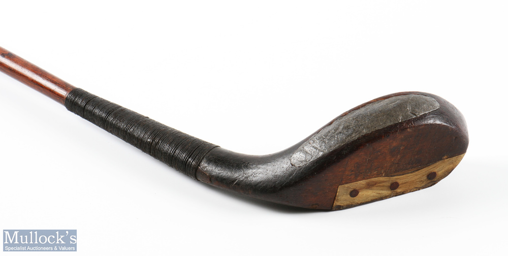 T Morris dark stained beech wood putter c1885 stamped with the owner's WR initial to the shaft below - Image 5 of 5