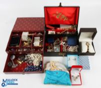 Mixed Selection of Costume Jewellery housed in 2 jewellery boxes with a mixed selection of gem set