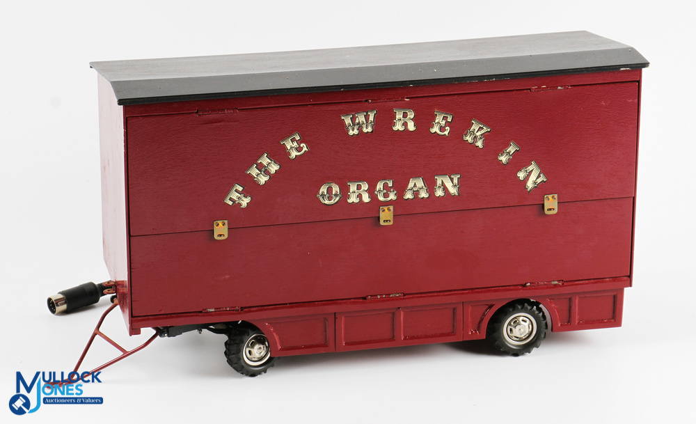 MFD Model Fair Designs 1/16 Scale Fairground Organ Truck with Edge Lighting design no. T-31B, of - Image 4 of 4
