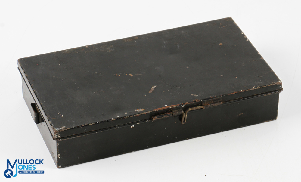 C Farlow, 191 Strand London Black Japanned Fly Box with 6x alloy removable drawers, 3 drawers - Image 3 of 3