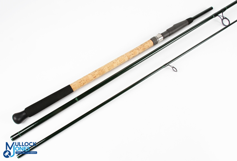 Normark Bob James carbon carp rod 12ft 3pc, 2.5lb, detachable 26" cork/composite handle with MPS-D18 - Image 2 of 3