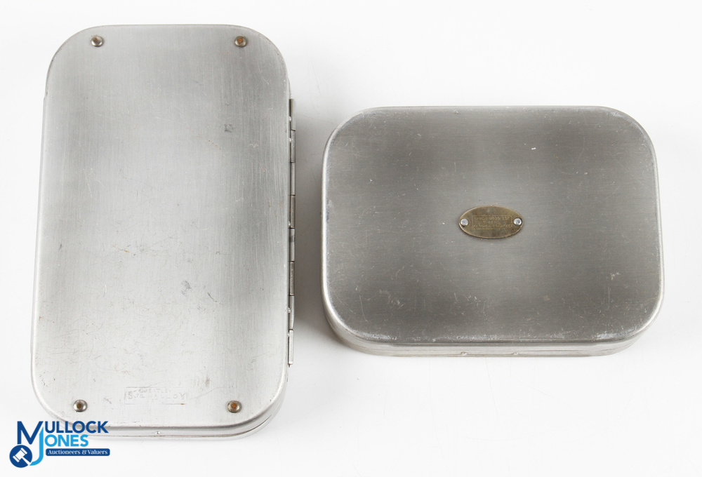 Hardy Bros (Richard Wheatley) fly tin 5" x 3.5", 12 spring windows and lid with foam and a large