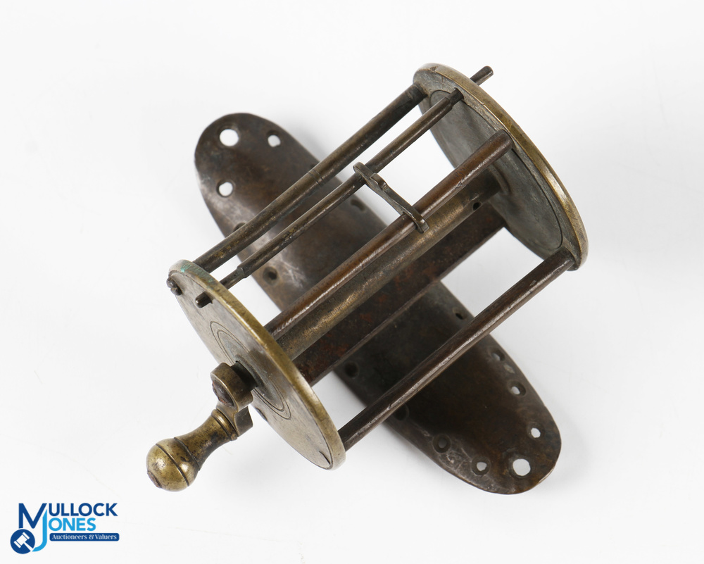 Another very early brass winch with straight lever and round brass handle, 1.5" spool, 2.25" wide - Image 3 of 3