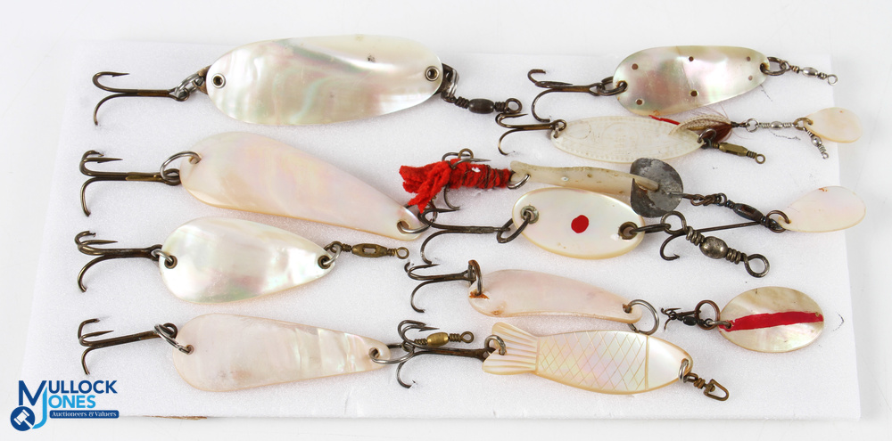 A selection of unnamed mother of pearl spoons quantity 13