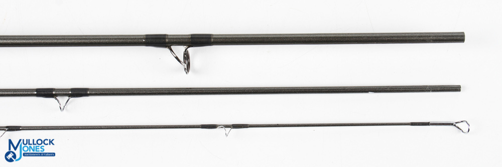 A fine Hardy Alnwick "Swift" carbon brook fly rod 8ft 3pc line 4#, alloy uplocking reel set with - Image 4 of 4