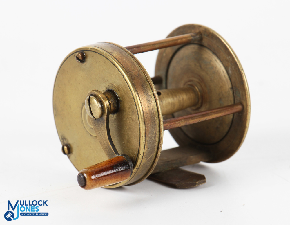 Early unnamed brass multiplier winch with curved crank arm, with tapered bone handle, 2" spool, 1. - Image 2 of 3