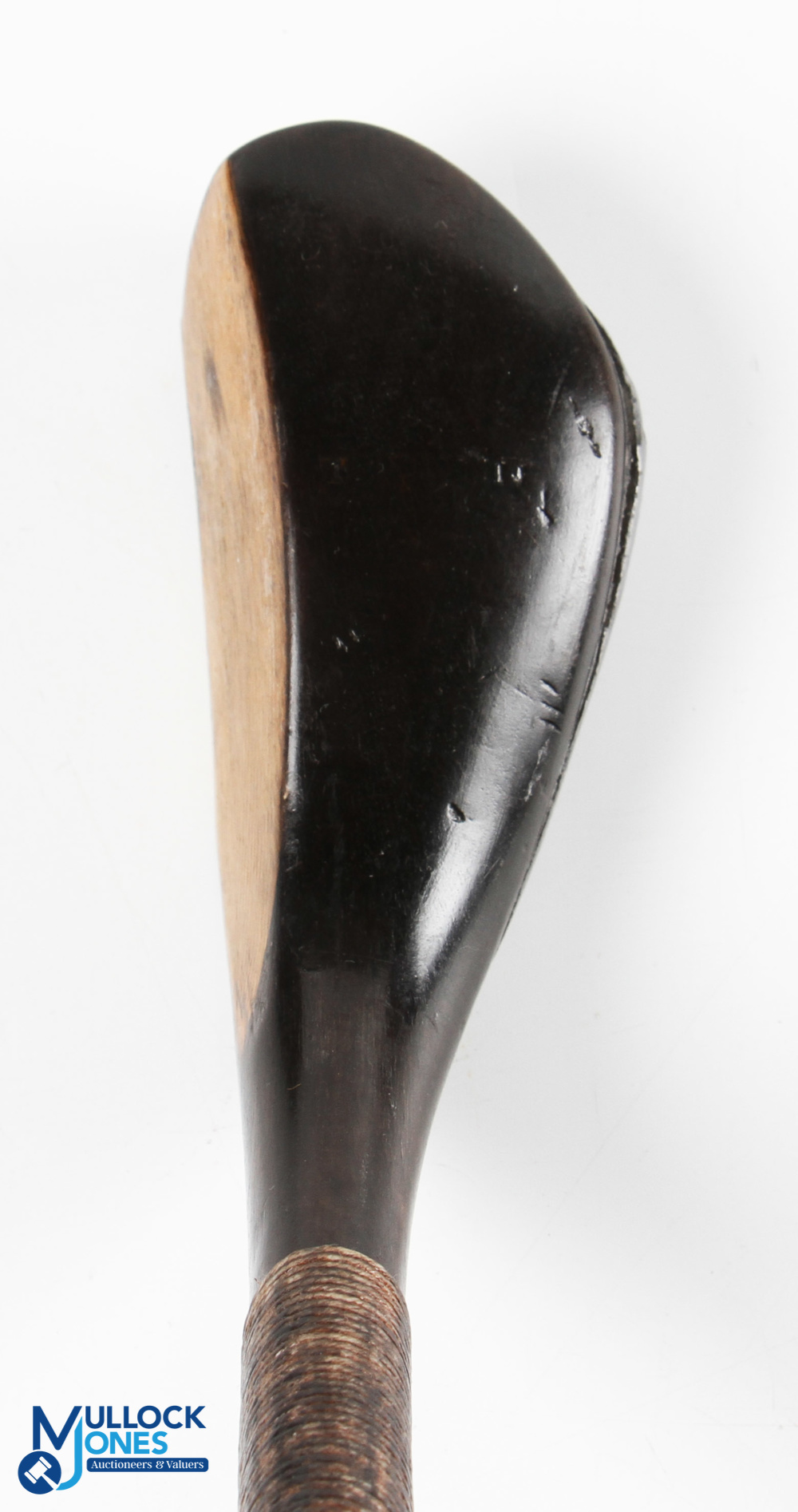 Tom Dunn c1875 longnose baffing spoon in dark stained fruitwood with curved face and full brass sole - Image 3 of 4