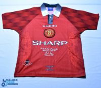 1996-1998 M anchester United home football shirt. Umbro / Sharp. Size Youth red, short sleeves