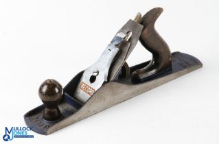 Vintage Record No.5 jack plane with corrugated sole, in good used condition with original parts G