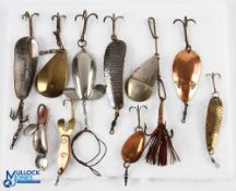 Collection of small lures, made up of: Scotts Specioal Mahseer. Manton Calcutta No 7 hog back. Large