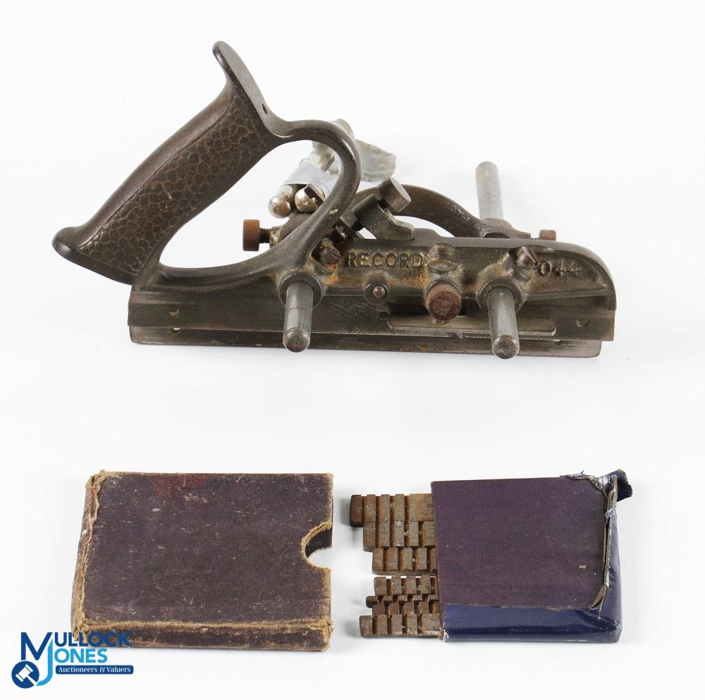 Record No.044 Plough Combination Plane, with blades in good clean condition - Image 2 of 2