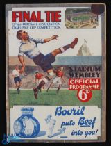 1932 FA Cup Final Arsenal v Newcastle Utd match programme at Wembley, 32 pages; slight staple