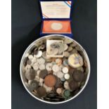 SELECTION OF BRITISH AND WORLD COINS including various 19th century British pennies, commemorative