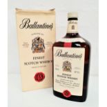 BALLANTINE'S FINEST BLENDED SCOTCH WHISKY 200cl and 43° G.L., in box, level upper shoulder, 1 bottle