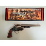 DENIX REPLICA 1886 USA ARMY REVOLVER .45 calibre with a 20cm barrel and wood grip, boxed