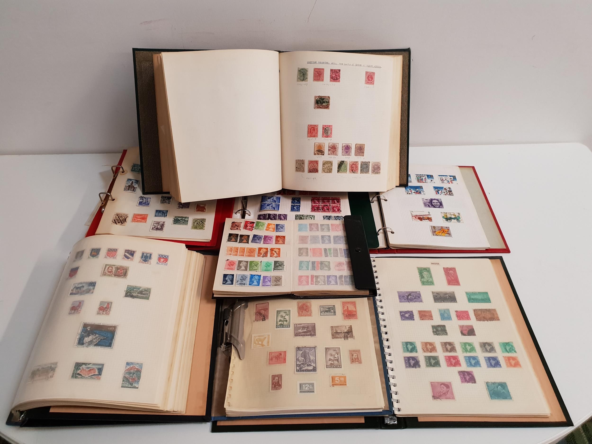 LARGE SELECTION OF WORLD STAMPS including mint and used examples, together with ten British