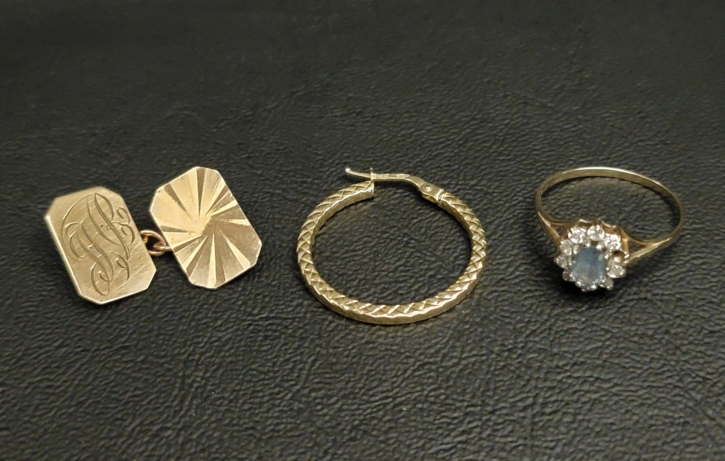 SELECTION OF GOLD JEWELLERY comprising a single eighteen carat gold hoop earring with a cross- - Image 2 of 2