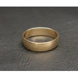 NINE CARAT GOLD BAND approximately 2.4 grams, ring size Q-R