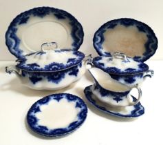 W.H.GRINDLEY CLIFTON FLOW DINNER SERVICE comprising eight side plates, eight soup bowls, seven