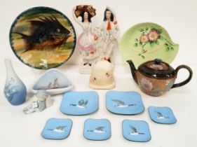 MIXED LOT OF CERAMICS including a continental pottery plate decorated with a fish, Royal