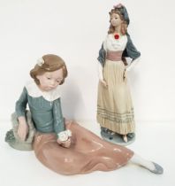 LLADRO GOYA LADY FIGURINE wearing a shawl and long skirt, impressed to base C18 JU, 32cm high,