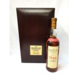 THE MACALLAN 1946 SELECT RESERVE - FIFTY-TWO YEAR OLD SINGLE HIGHLAND MALT SCOTCH WHISKY bottle