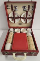 VINTAGE BREXTON FITTED HAMPER for four people, comprising four cups and saucers with tea spoons, two