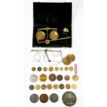A collection of eight various brass coin weights and apothecaries' weights and two cased bankers'