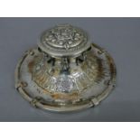 Omar Ramsden - Heavy quality Silver Inkwell in the form of a Capstan with Rose decoration to lid,