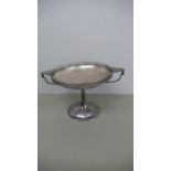 GV two handled silver tazza with galleried border - Sheffield 1914 - 12 ozt - Maker Martin Hall & Co