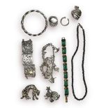 A small quantity of assorted silver jewellery, comprising a silver charm bracelet, such as a