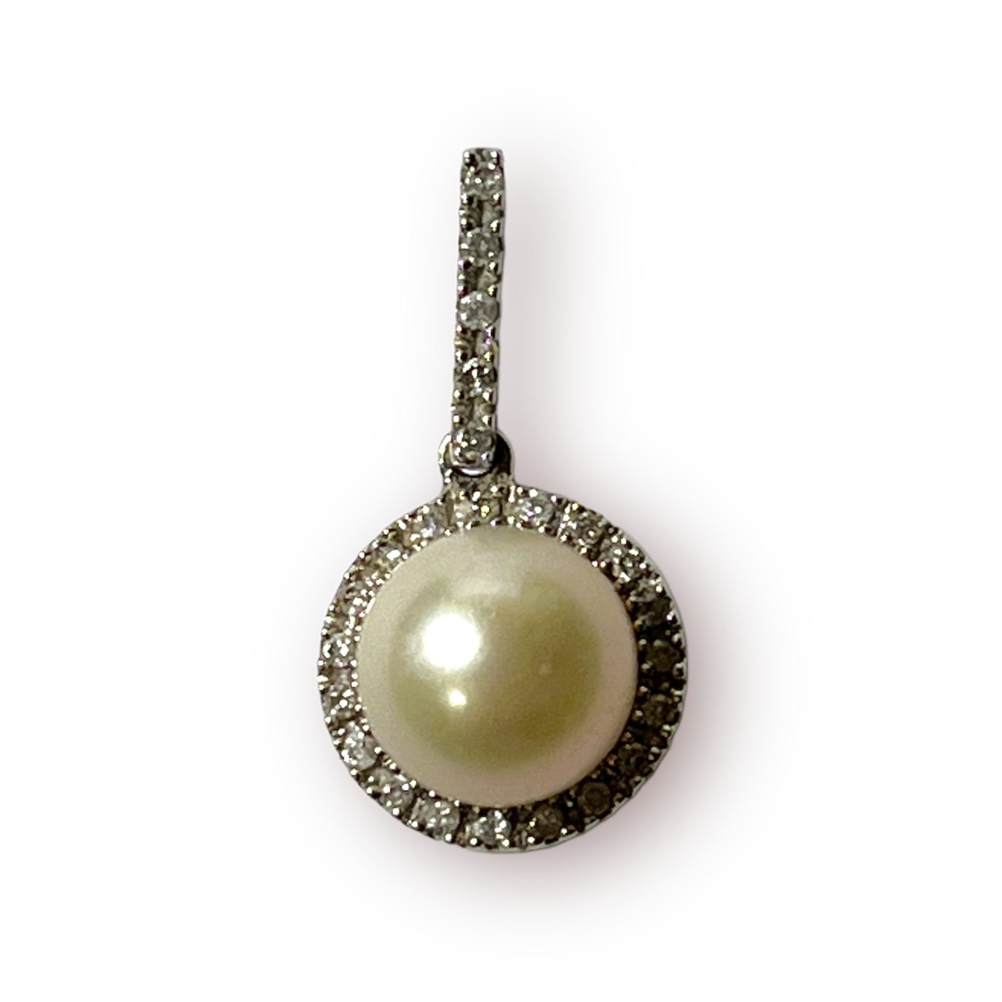 An 18ct white gold pendant, set with small round diamonds in a daisy design, weighs 1.5 grams, - Image 3 of 6